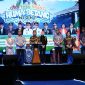 SAMBUTAN : Gubernur Kalteng Agustiar Sabran saat memberikan sambutan pada Huma Betang Night dalam rangka Hari Bhayangkara ke-80 di Bundaran Besar Palangka Raya, Sabtu malam (4/7/2026).