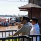 LAUNCHING: Gubernur Kalteng Agustiar Sabran bersama Bupati Kapuas H. Muhammad Wiyatno saat launching pembangunan Dermaga Waterfront City, Rabu (8/7/2026).